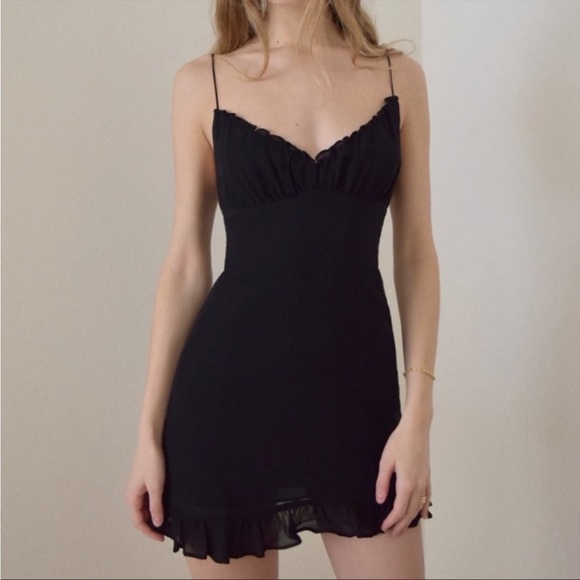 NEW NWT Reformation Esther Dress Black - Picture 3 of 6